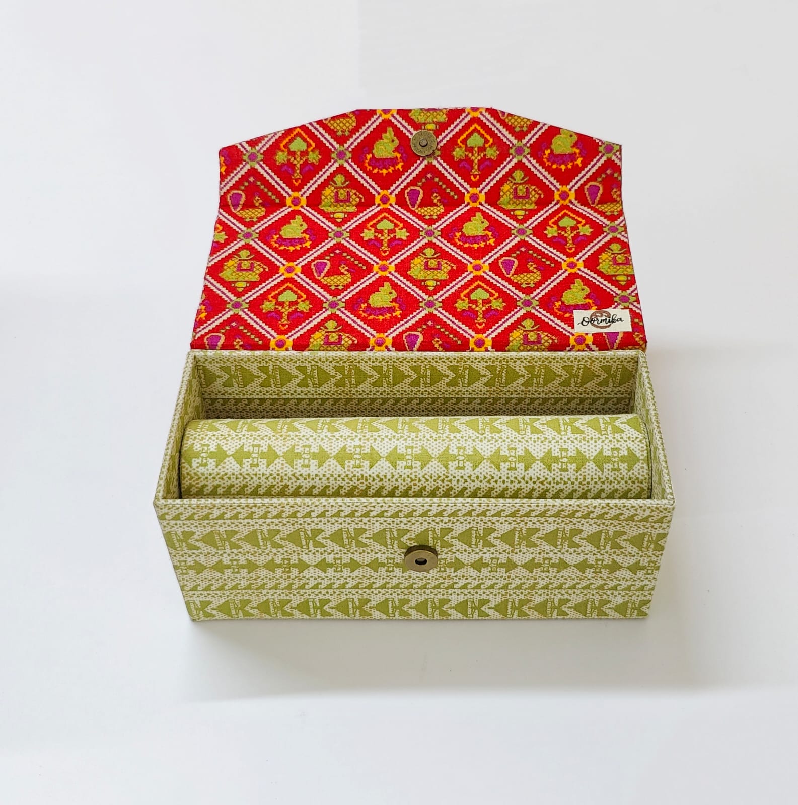 Bangle box with rod - Red Patola