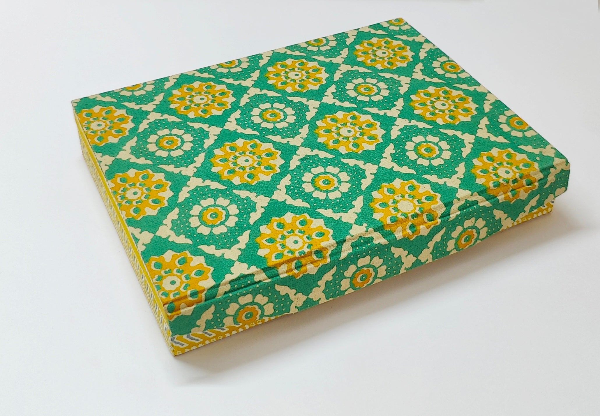 Rectangle 12 slot jewellery organizer - Green Kalamkari