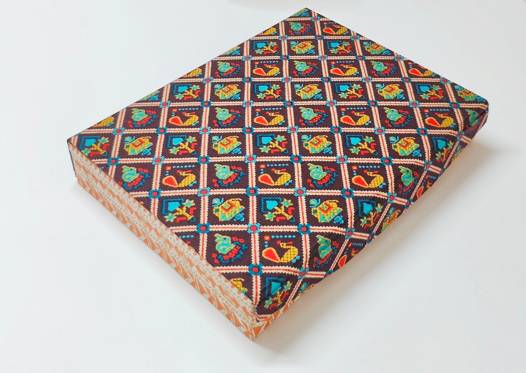 Rectangle 12 slot jewellery organizer - Brown Patola