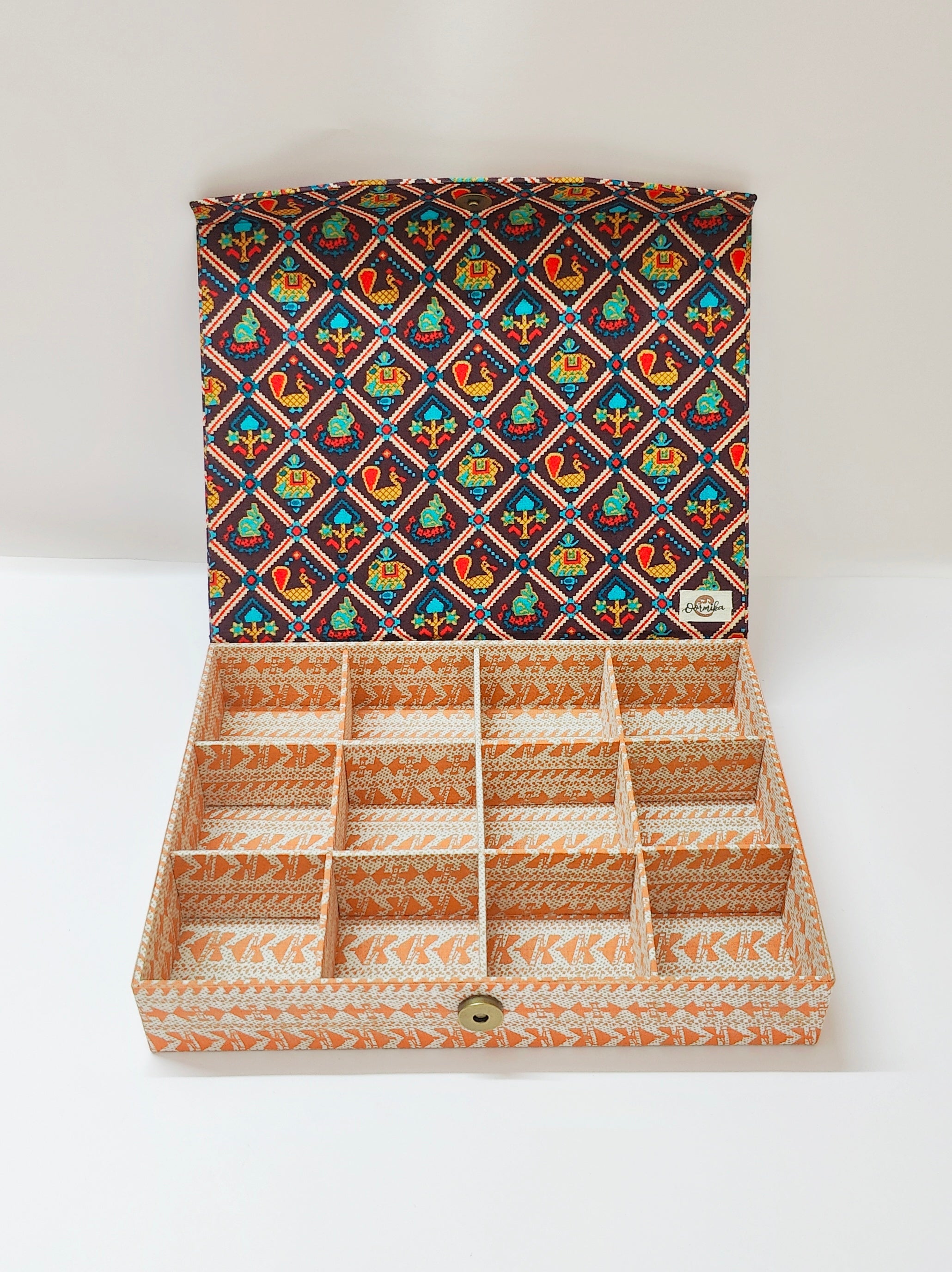 Rectangle 12 slot jewellery organizer - Brown Patola