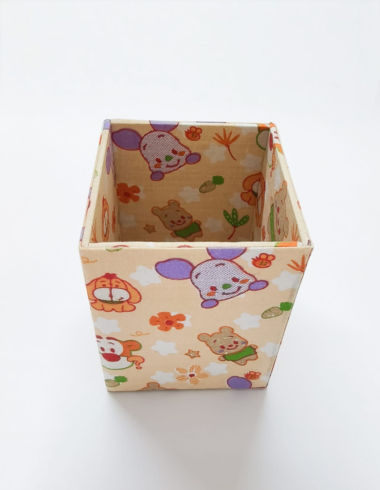 Small Pen Stand - Winnie the Pooh