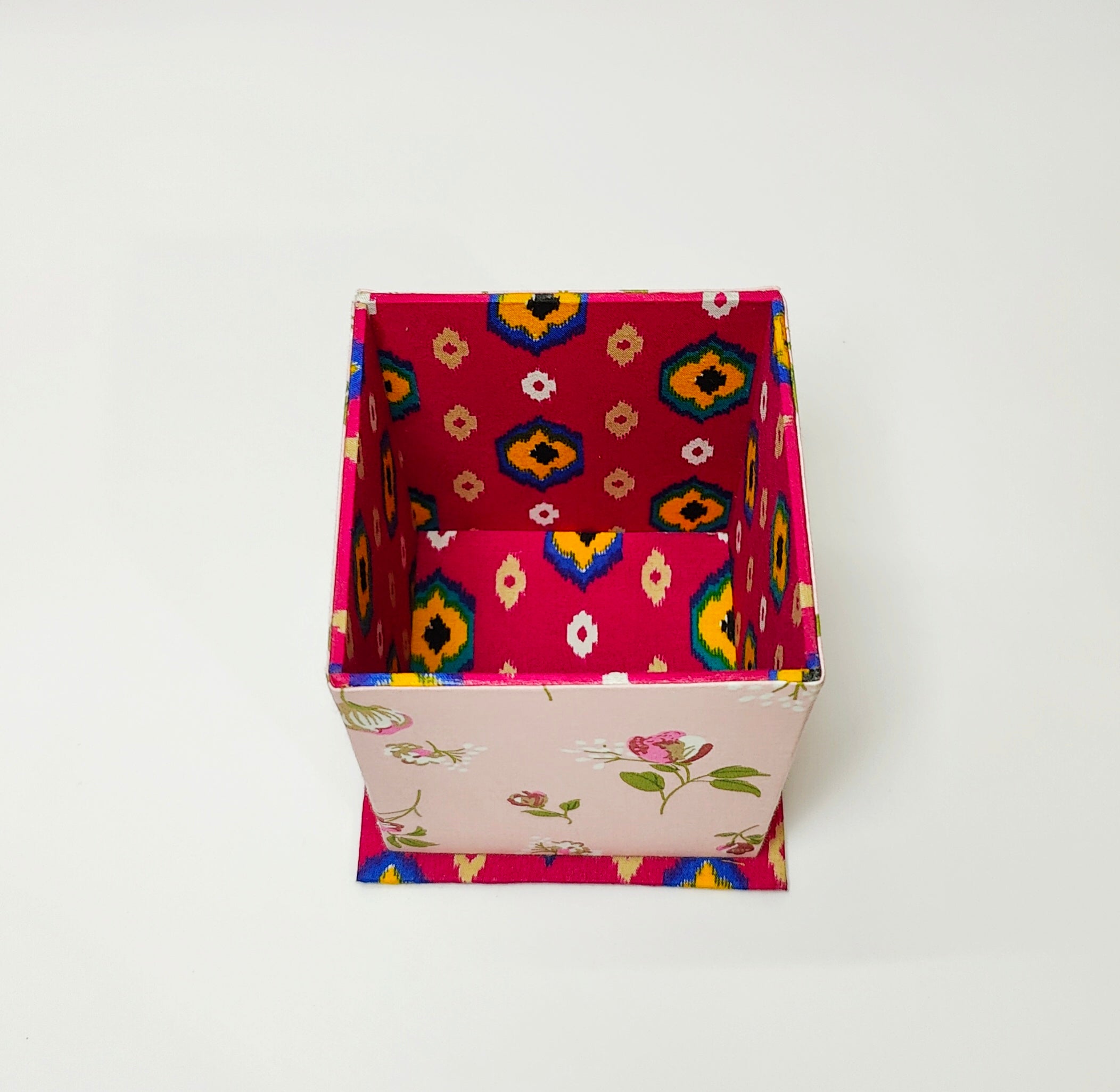 Large Pen Stand/ Hairbrush Holder - Pink Floral