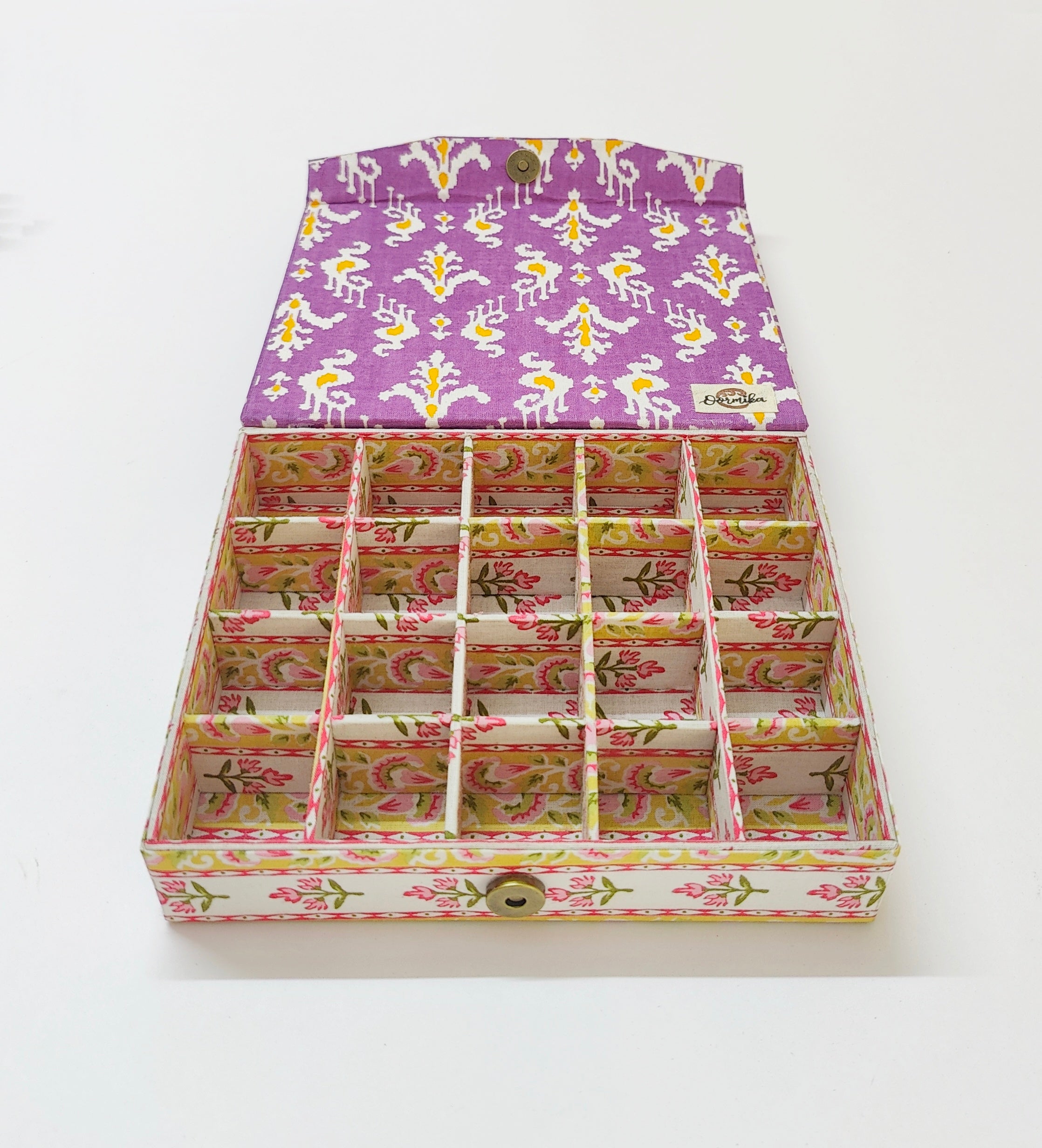Small 20 slot ring - travel jewellery organizer - Purple Flowers